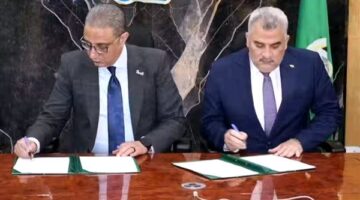 مدير «تنمية البحيرات» يوقع بروتوكول تعاون مع محافظ الفيوم لتنمية بحيرة قارون