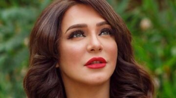 شطب الفنانة سلاف فواخرجي من نقابة الفنانين السوريين بسبب تصريحاتها