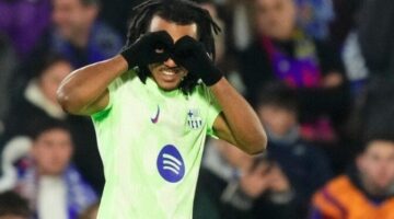 هل يرحل «كوندي» عن برشلونة في الصيف المقبل؟.. السر داخل تشيلسي