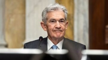 رئيس الفيدرالي الأمريكي: نظرتنا تعكرت بشأن السياسة النقدية بسبب تهديد الرسوم الجمركية للاقتصاد والتضخم