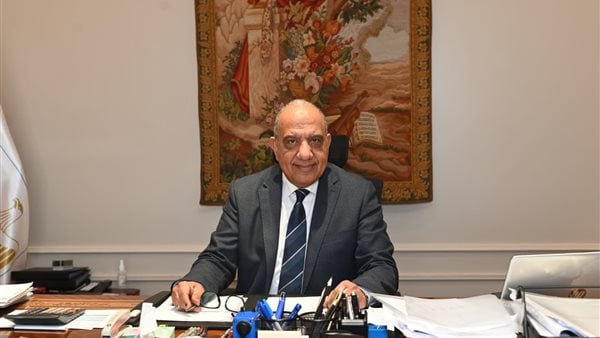 وزير الكهرباء يغادر إلى روسيا لبحث مستجدات مشروع محطة الضبعة النووية وزير الكهرباء يغادر إلى روسيا لبحث مستجدات مشروع محطة الضبعة النووية