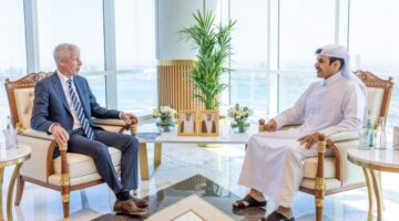 وزير الدولة لشؤون الطاقة يجتمع مع وزير الطاقة الأمريكي