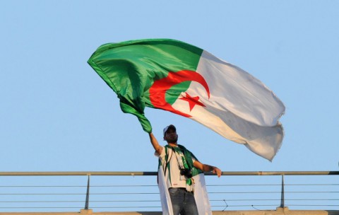جمعية أرباب العمل الجزائرية تلغي اجتماعا مع نظيرتها الفرنسية جمعية أرباب العمل الجزائرية تلغي اجتماعا مع نظيرتها الفرنسية