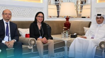 الهاجري يجتمع مع كبار مسؤولي لجنة الطيران المدني لدول أمريكا اللاتينية