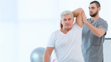 أبرزها تخفيف الآلام.. ما فوائد العلاج الطبيعي العصبي؟