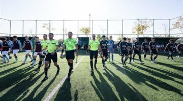 أستون فيلا يفوز على زد وتعادل منتخب 2009 مع هرتا برلين في بطولة زد الدولية