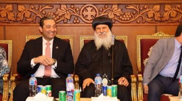 محافظ دمياط يُقدم التهنئة بمناسبة عيد القيامة المجيد
