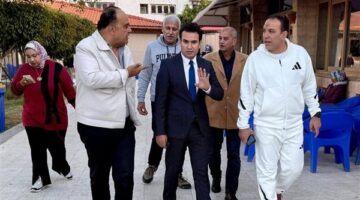 وكيل شباب دمياط يتفقد نادي رأس البر ويبحث فرصه الاستثمارية .. صور