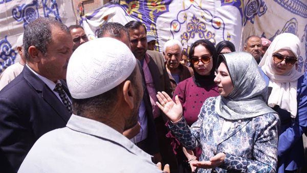نائب محافظ دمياط تتفقد خدمات مبادرة بداية في كفر سعد نائب محافظ دمياط تتفقد خدمات مبادرة بداية في كفر سعد