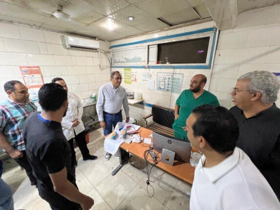 محافظ قنا يفاجئ مستشفى قنا العام ويتفقد قسم الإستقبال والطوارئ محافظ قنا يفاجئ مستشفى قنا العام ويتفقد قسم الإستقبال والطوارئ