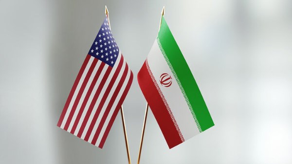 إيران: الحشد العسكري الأمريكي يثير تساؤلات عن جدية المفاوضات إيران: الحشد العسكري الأمريكي يثير تساؤلات عن جدية المفاوضات