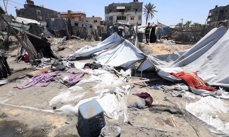 استشهاد 10 فلسطينيين في قصف الاحتلال خيمة تؤوي نازحين غرب خان يونس استشهاد 10 فلسطينيين في قصف الاحتلال خيمة تؤوي نازحين غرب خان يونس