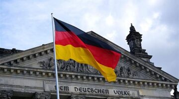 إعلام: الرسوم الأمريكية قد تكلف ألمانيا نحو 290 مليار يورو بحلول عام 2028
