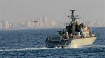 فلسطين.. زوارق الاحتلال الحربية تطلق النار غرب مدينة غزة