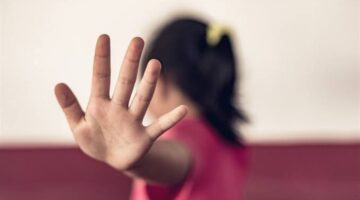 قرارات النيابة بحق عامل تحرش بطفلة في أحد الشوارع الجانبية بالتجمع