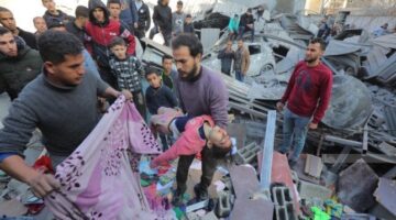 بينهم 16 طفلاً.. استشهاد 23 فلسطينيًا في غارة للاحتلال استهدفت خيام النازحين بغزة