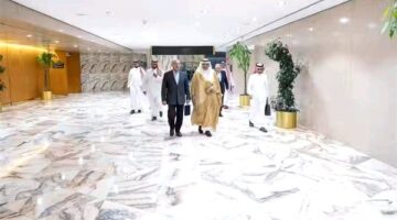 كامل الوزير ونظيره السعودي يتفقدان مشروع «نيوم»