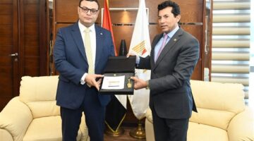 وزيرا الإسكان والشباب يتفقدان المنشآت الرياضية بالعاصمة الإدارية الجديدة