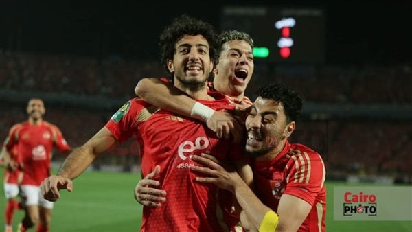 شوبير يكشف تشكيل الأهلي المتوقع أمام صن داونز في دوري الأبطال شوبير يكشف تشكيل الأهلي المتوقع أمام صن داونز في دوري الأبطال