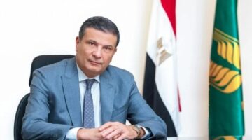 وزير الزراعة يوجه بسرعة تنقية الحيازات الزراعية وإزالة الوهمية