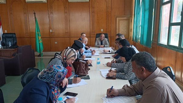 محافظ القليوبية يترأس اللجنة العليا للإعلانات لبحث طلبات المعلنين محافظ القليوبية يترأس اللجنة العليا للإعلانات لبحث طلبات المعلنين