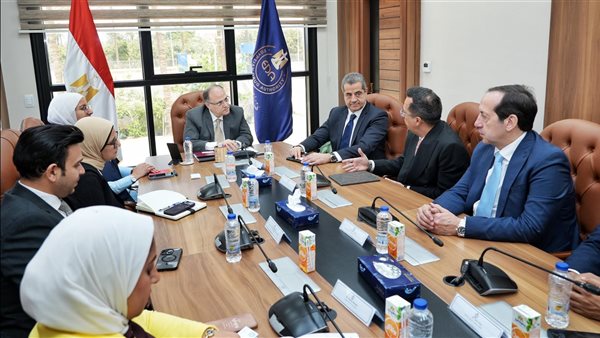 «الدواء» تبحث مع «أبوت العالمية» توطين المستحضرات الطبية في مصر وتعزيز الشراكة الاستراتيجية