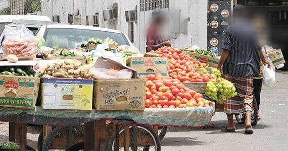 القبض على بائع متجول عطل حركة السير بشوارع القطامية القبض على بائع متجول عطل حركة السير بشوارع القطامية