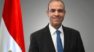 وزير خارجية مصر يزور الجزائر لتبادل الرؤى حول الأزمات الإقليمية