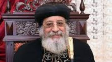 محافظ بني سويف يهنئ البابا تواضروس وقيادات الكنيسة بعيد القيامة