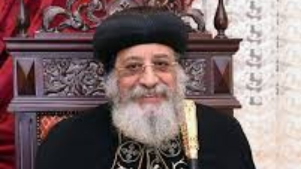 محافظ بني سويف يهنئ البابا تواضروس وقيادات الكنيسة بعيد القيامة