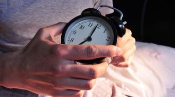 قبل تطبيق التوقيت الصيفي.. 7 نصائح لضبط "الساعة البيلوجية"
