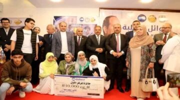 محافظ الشرقية يشهد احتفالية تكريم الفائزين بمسابقة أوائل الطلبة