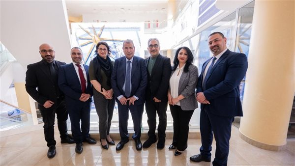 رئيس اللجنة الرئاسية العليا لشؤون الكنائس في فلسطين يلتقي بممثليها في بيت لحم رئيس اللجنة الرئاسية العليا لشؤون الكنائس في فلسطين يلتقي بممثليها في بيت لحم