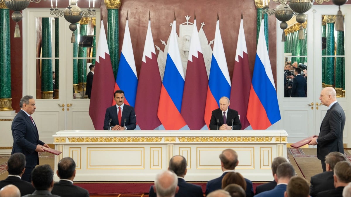 سمو الأمير والرئيس الروسي يشهدان تبادل اتفاقية ومذكرات تفاهم