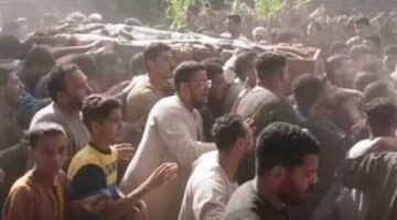 الآلاف يشيعون جثمان سعد محمد لاعب الزمالك السابق بمسقط رأسه في سوهاج «صور»