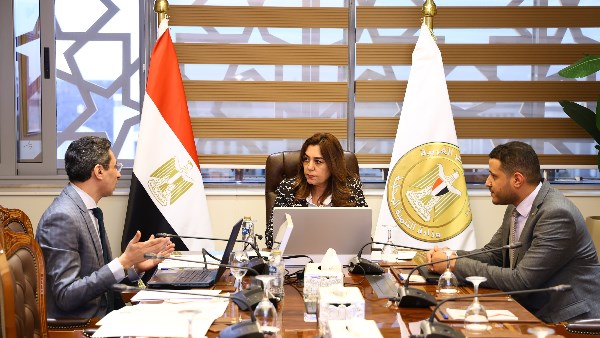 وزيرة التنمية المحلية: لن تدخر جهدًا في سبيل دعم و تطوير العاملين بالمحليات وبناء قدراتهم وزيرة التنمية المحلية: لن تدخر جهدًا في سبيل دعم و تطوير العاملين بالمحليات وبناء قدراتهم
