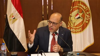 وزير العمل: إقرار مجلس الوزراء اليوم للزيادة الجديدة للعمالة الغير منتظمة يؤكد إلتزام الدولة بتقديم الحماية الاجتماعية لعمالها وزير العمل: إقرار مجلس الوزراء اليوم للزيادة الجديدة للعمالة الغير منتظمة يؤكد إلتزام الدولة بتقديم الحماية الاجتماعية لعمالها