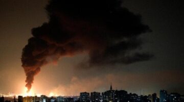 حريق هائل يضرب محطة روتنبرغ الإسرائيلية للطاقة في عسقلان «فيديو»