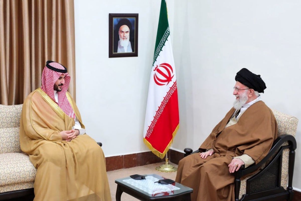 &nbsp;رسالة خطية من خادم الحرمين الشريفين إلى المرشد الأعلى لإيران