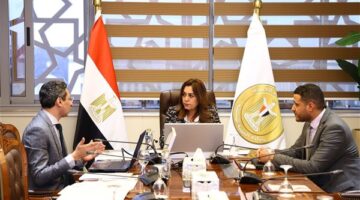 وزيرة التنمية المحلية تستعرض الخطة التدريبية السنوية الجديدة لمركز سقارة