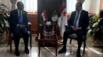 وزير الخارجية يلتقي بوزير الدولة الجزائري للطاقة والمناجم والطاقات المتجددة