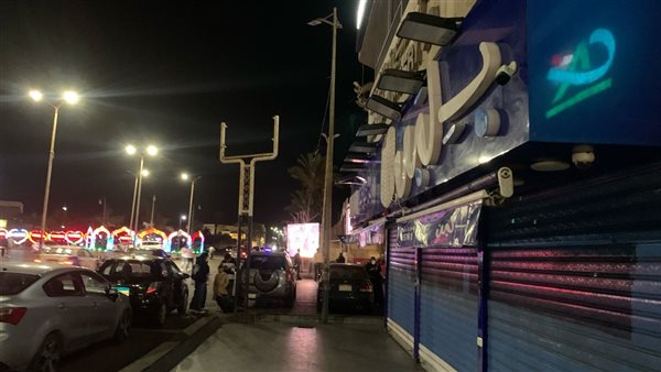 بالشمع الأحمر.. إغلاق فرع بـ لبن في بورسعيد| صور بالشمع الأحمر.. إغلاق فرع بـ لبن في بورسعيد| صور