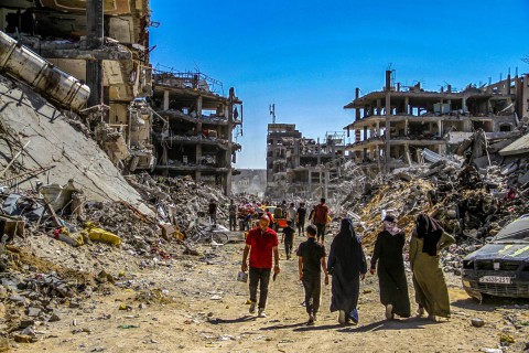 منتقدا تجاهل الفلسطينيين.. كاتب إسرائيلي: عرائض “وقف حرب غزة جبانة” منتقدا تجاهل الفلسطينيين.. كاتب إسرائيلي: عرائض “وقف حرب غزة جبانة”