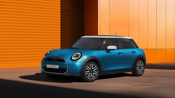 مواصفات سيارة MINI Cooper 5-Door 2025 مواصفات سيارة MINI Cooper 5-Door 2025