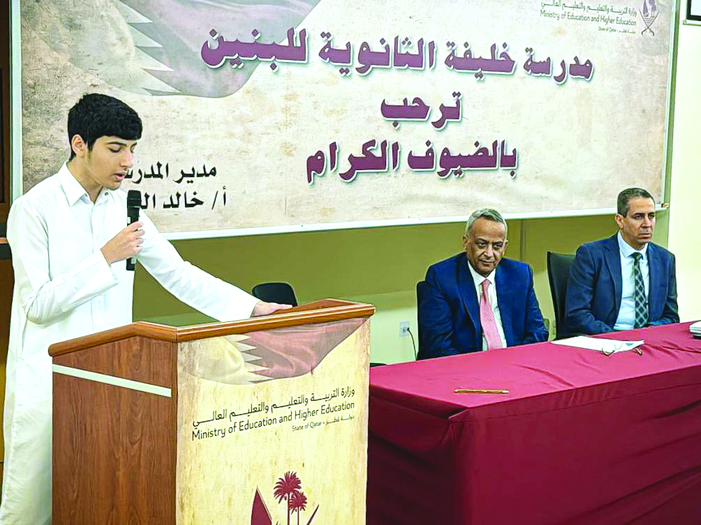 طلبة الثانوية يتألقون في مسابقة الإبداع الأدبي طلبة الثانوية يتألقون في مسابقة الإبداع الأدبي