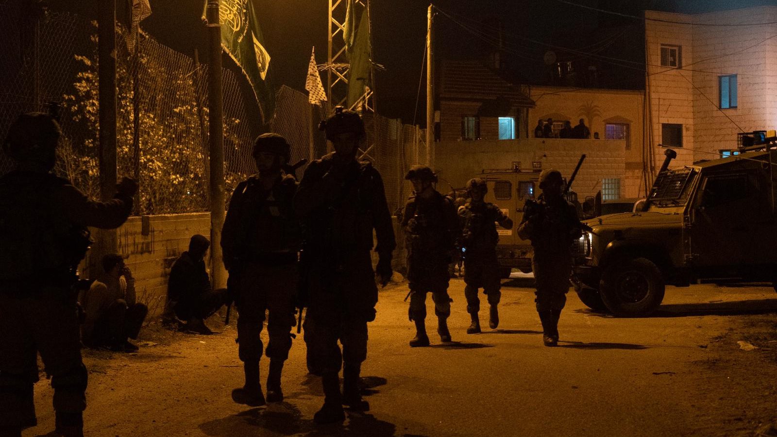 جيش الاحتلال الإسرائيلي ينفذ حملة اقتحامات في الضفة الغربية جيش الاحتلال الإسرائيلي ينفذ حملة اقتحامات في الضفة الغربية