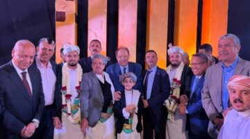 بحضور كوكبة من الشخصيات العامة المصرية واليمنية.. الرئيس علي ناصر يشهد حفل زفاف نجل الشيخ نبيل باشا