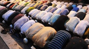 دار الإفتاء تحذر من ترك صلاة الجمعة لمن وجبت عليه
