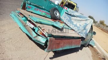 بالأسماء.. مصرع سيدة وإصابة 17 آخرين في حادث انقلاب سيارة ربع نقل بالمنيا