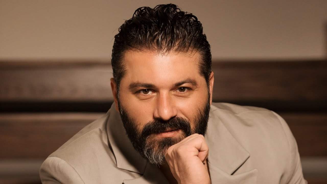 يزن السيد يدعم سلاف فواخرجي وهذا ما قاله يزن السيد يدعم سلاف فواخرجي وهذا ما قاله